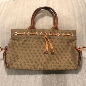 Dooney & Bourke Purse